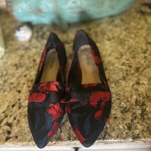 Pointed Toe Floral Loafers - Black, Blue & Red